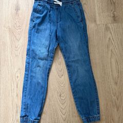 Boys denim jogger size 6-7