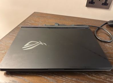 Asus Rog Strix G533ZW