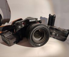 Sony A77