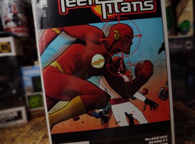 Teen Titans ! Issue #70 ! Flash Cover ! 2009 ! by DC Comics !