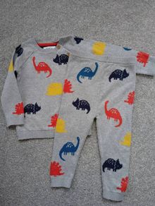 NEW.baby suit,set.18/24m