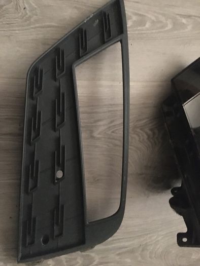 2017-2018 seat leon Facelift spot light grille LH side