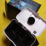 Virtual Reality Headset. Thumbs up. Immerse Plus . Image 5