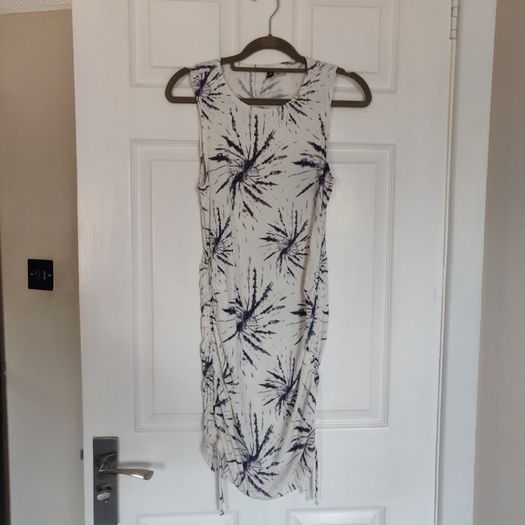 Summer Ruched sides Dress, size S