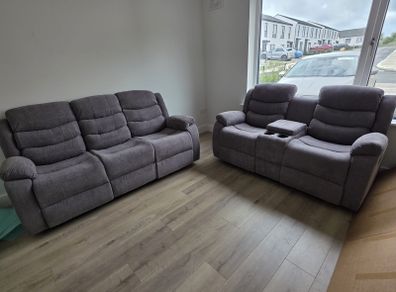 Brand new recliner 3+2