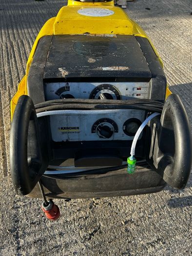Karcher Hot/Cold Power Washer