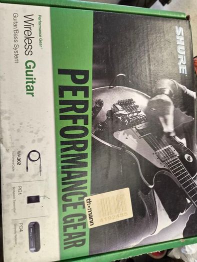 shure wireless guitar/bass system