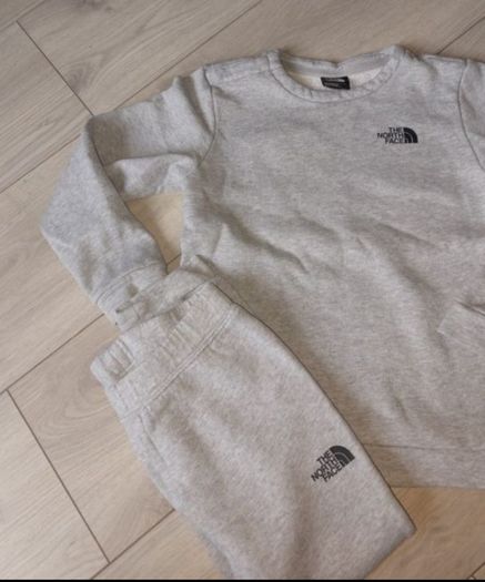 x3 Bundle - The North Face Tracksuit + The North Face T-Shirt - Size - 5-6 Years