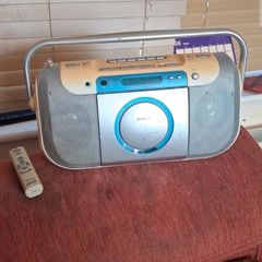 Sony CFD-E100 portable CD radio cassette recorder boombox with remote what you hardly ever see this is working perfect CD player cassette radio