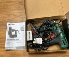 nailer stapler gun