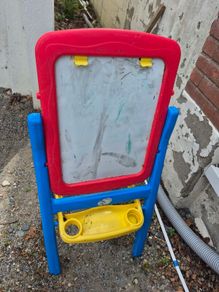 Free childrens black and white board