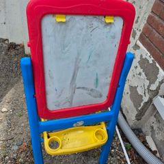 Free childrens black and white board