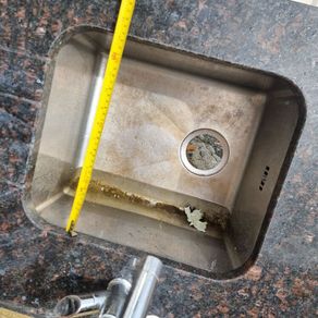 granite kitchen counter