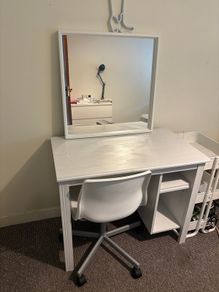 dressing table