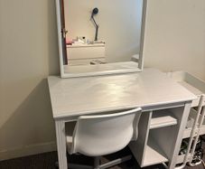 dressing table