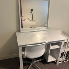dressing table