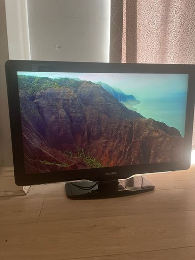 philips tv like new