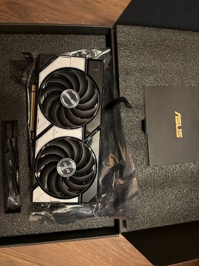 Rtx 5070 12gb Asus 2x Fan (gone after today)