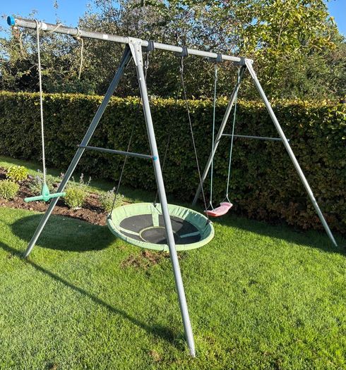 Swing set