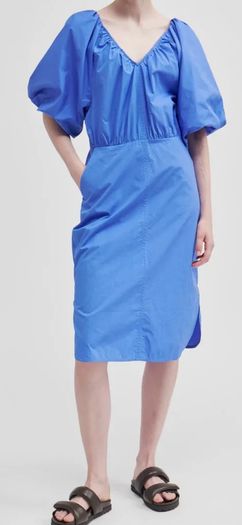 Second Female Epifanio Dress