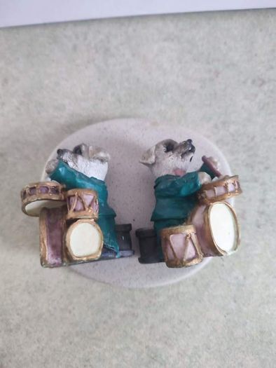 Set Of Tow Dog Fegurine Drumer On Stand