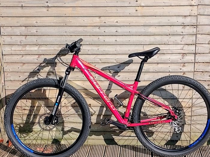 Carrera Hellcat Mountain bike