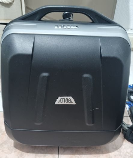 GIVI B32 BOLD, 32L Motorcycle Top Box