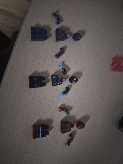 3 spiderman lego figures