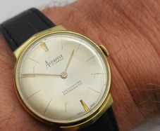 Vintage ACCURIST Swiss men's Watch