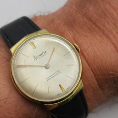 Vintage ACCURIST Swiss men's Watch
