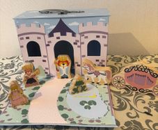 Play house suit case