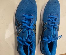 Unused Asics Nimbus 24 Sports shoe for sale UK 9