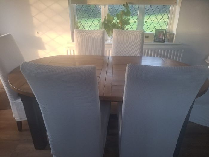 kitchen table and chairs