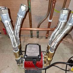 GRUNDFOS high pressure water pump 2.8 BAR