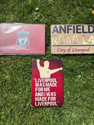 liverpool wall signs