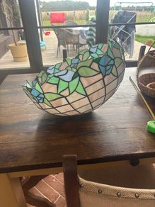 Beautiful stained-glass Tiffany lampshade in an Art Nouveau/Tiffany-style floral desig