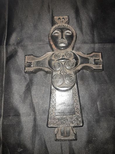 Beautiful Collectible Cross featuring a representation of an 8th Century Irish Robed Christ was produced by Owen Smith in Ballyshannon, Ireland. Design: The design is based on early medieval Insular art, specifically a 1300 year-old book cover plaque, Pos