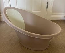 Shnuggle Baby Bath - Taupe