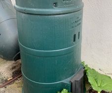 Garden composter
