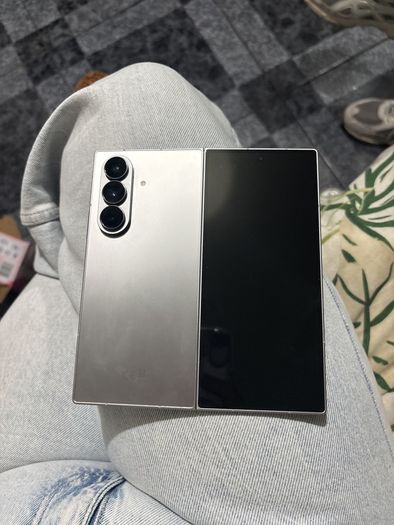 phone Samsung galaxy fold 7