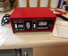 Car Accessories - Battery Charger (absaar) 6 Amp 6/12v