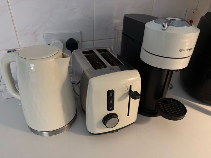 Matching Nespresso,kettle and toaster