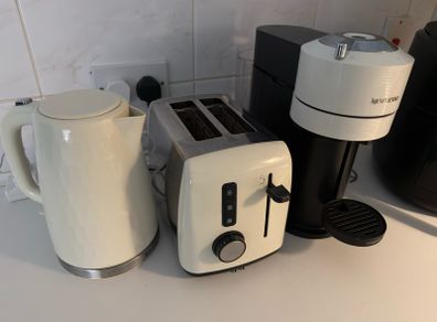 Matching Nespresso,kettle and toaster