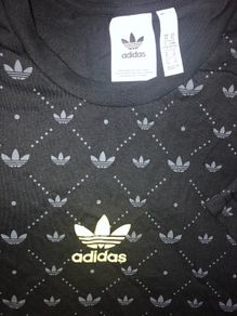 adidas originals T shirt trefoil size XL brand new
