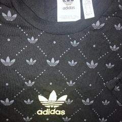 adidas originals T shirt trefoil size XL brand new