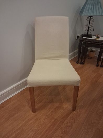 Extendable kitchen table and 6 chairs