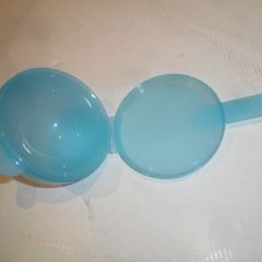 Tupperware little boxes, reminder
