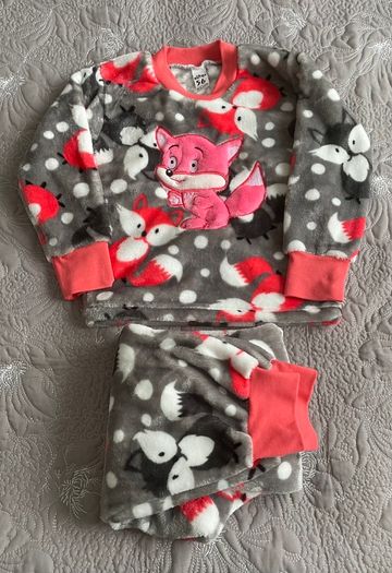 Girls pyjamas 2-3Y