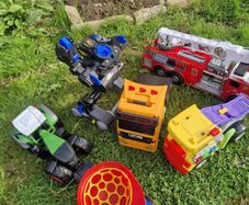 toys