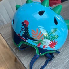 Kids dinosaur helmet (size small)
